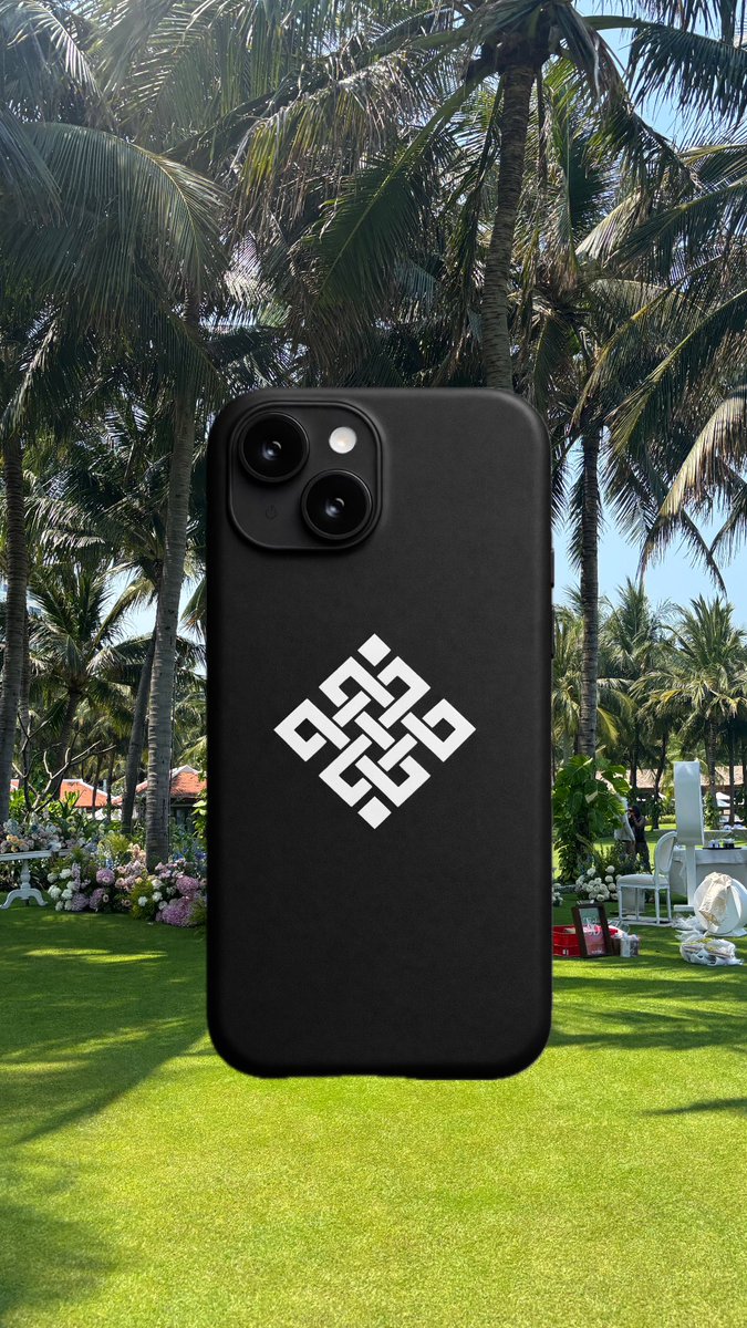 GoYou888701's tweet photo. Not everything needs to run the same way.

Most blockchains still force every node
to do the same work.

That made sense before.
It doesn’t now.

AI. ZK. Secure compute.
Different workloads need different machines.

That’s why Ritual exists.

Not to make blockchains heavier
but to coordinate computation.

From uniform execution
→ to expressive execution

And My new iPhone 15 case✨✨

@ritualnet @ritualfnd @ritualnet_korea @joshsimenhoff @mongdiny7 @dunken9718