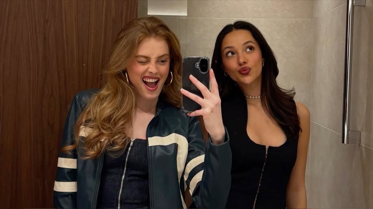 Valeria Bay ⚡️ tweet media