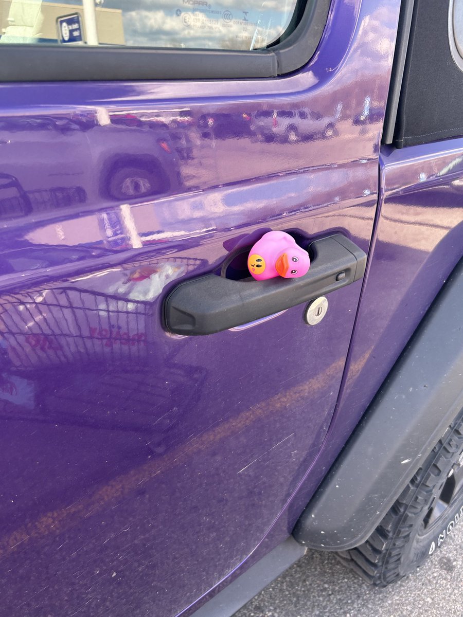 Carie pronounced 🚙E tweet media