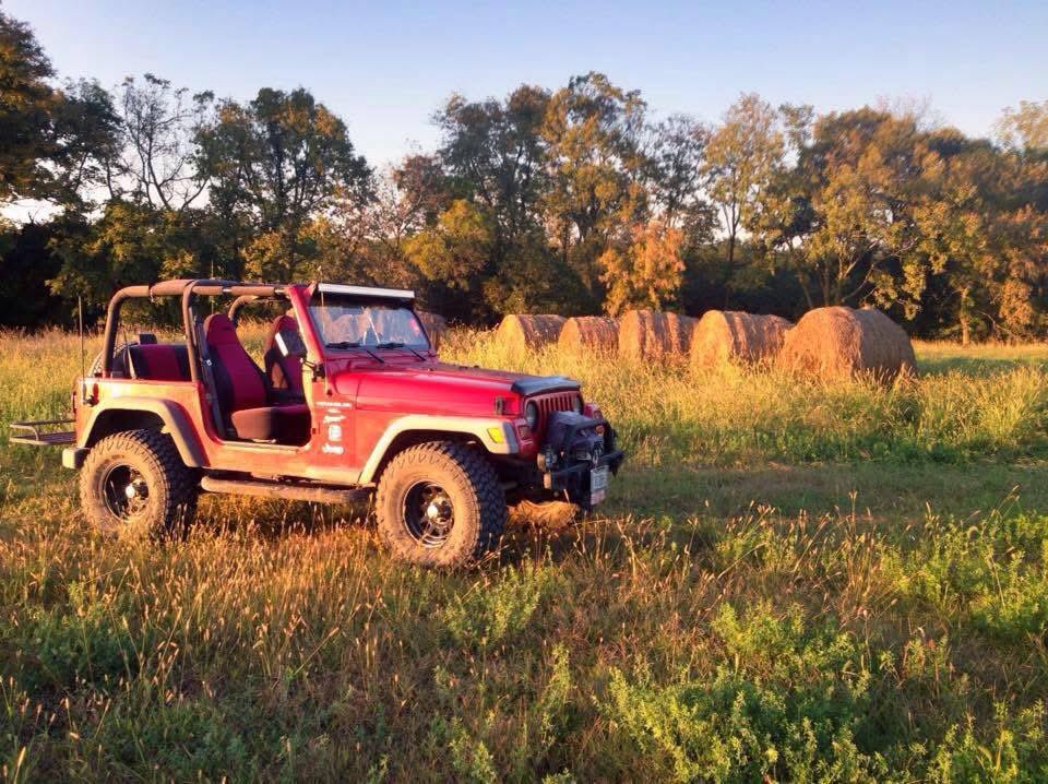 KC0BHJ's tweet photo. Dropped #HenryTheJeep off with the surgeon today.

He’s in for a clutch transplant.

He’s never been to this doctor before, but I’m optimistic the results will be good.

#Jeep #JeepLife #JeepFamily https://t.co/DoTc4Dxlv4
