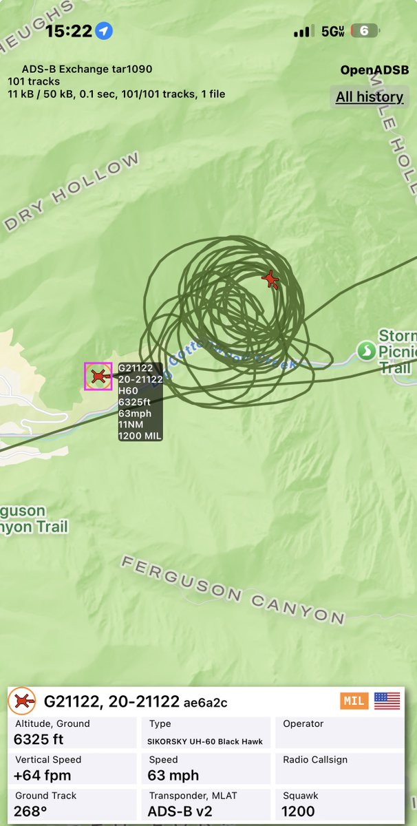 SLCScanner's tweet image. #BreakingNews
#BigCottonwoodCanyon 

The #SLCountySheriff is on scene just inside the canyon in the #DogWoodArea, where they have eyes on an individual who is intentionally starting fires. Deputies have already watched him light multiple fires.

A National Guard #Blackhawk