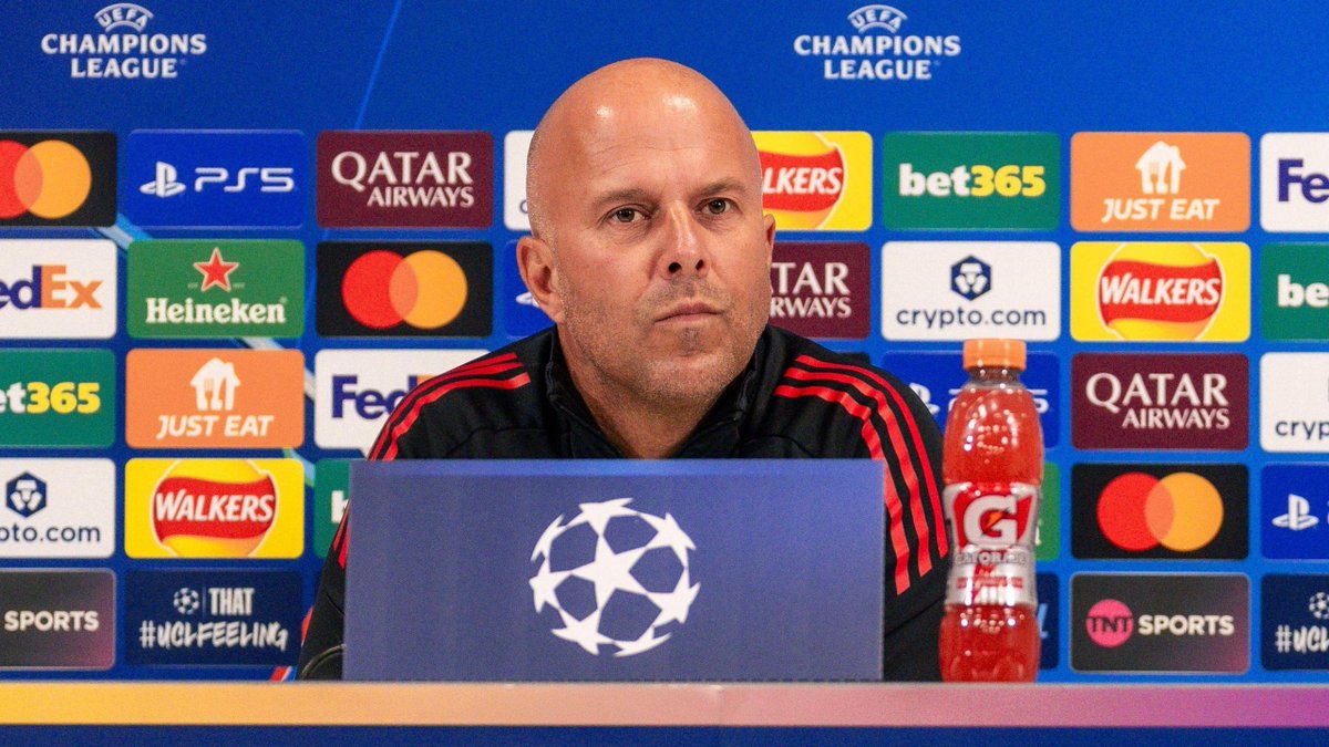 TouchlineX's tweet image. 🚨🗣️ Arne Slot: "We showed we can compete with the champions of Europe."