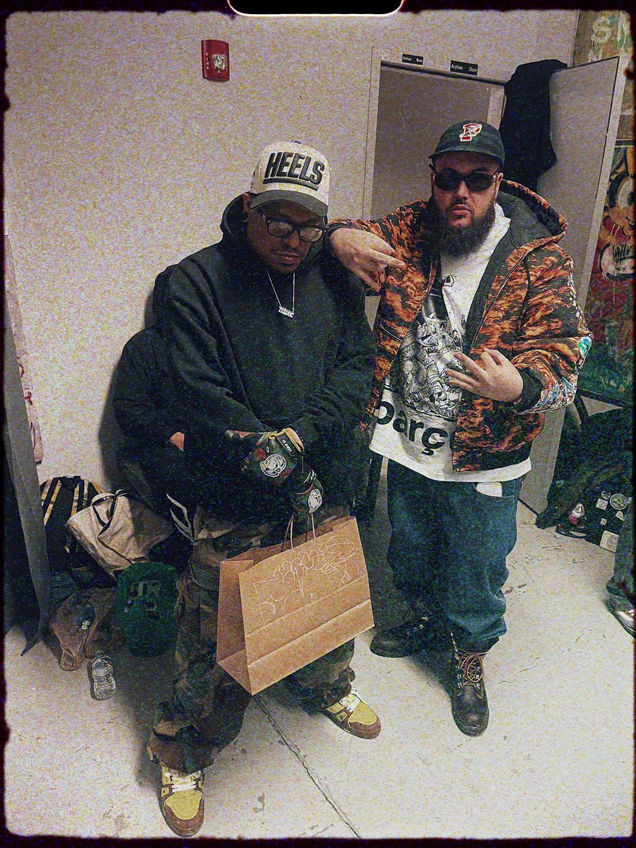 𝒟𝒪𝒞* tweet media