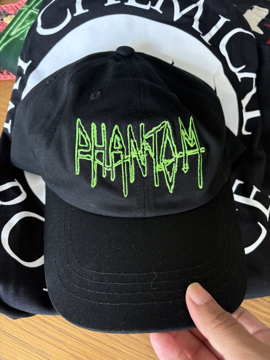 I’m actually fairly stoked about the hat! And yeah it was just a jet star mask…
Also I think I’m starting to creep into “too many MCR shirts” territory 😩