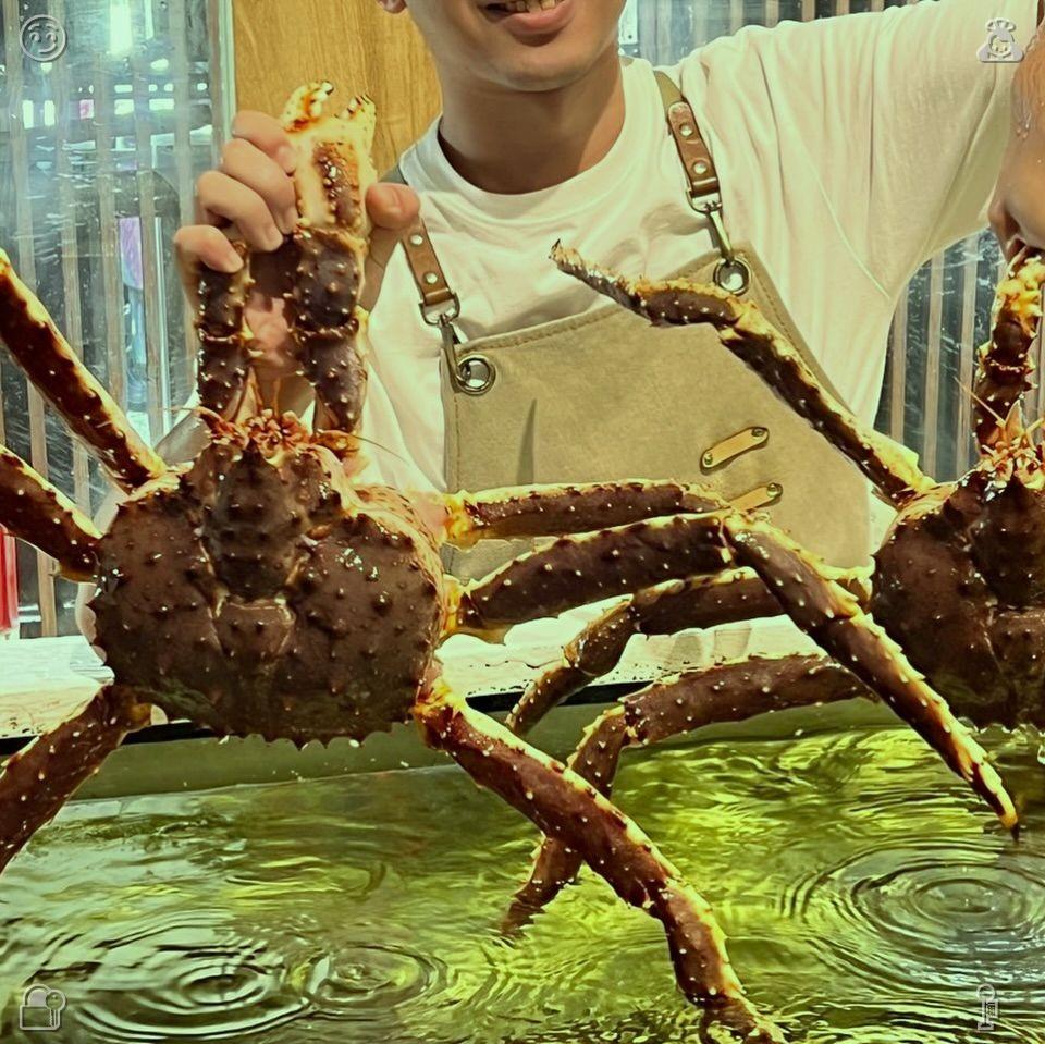 Emily Davis tweet media