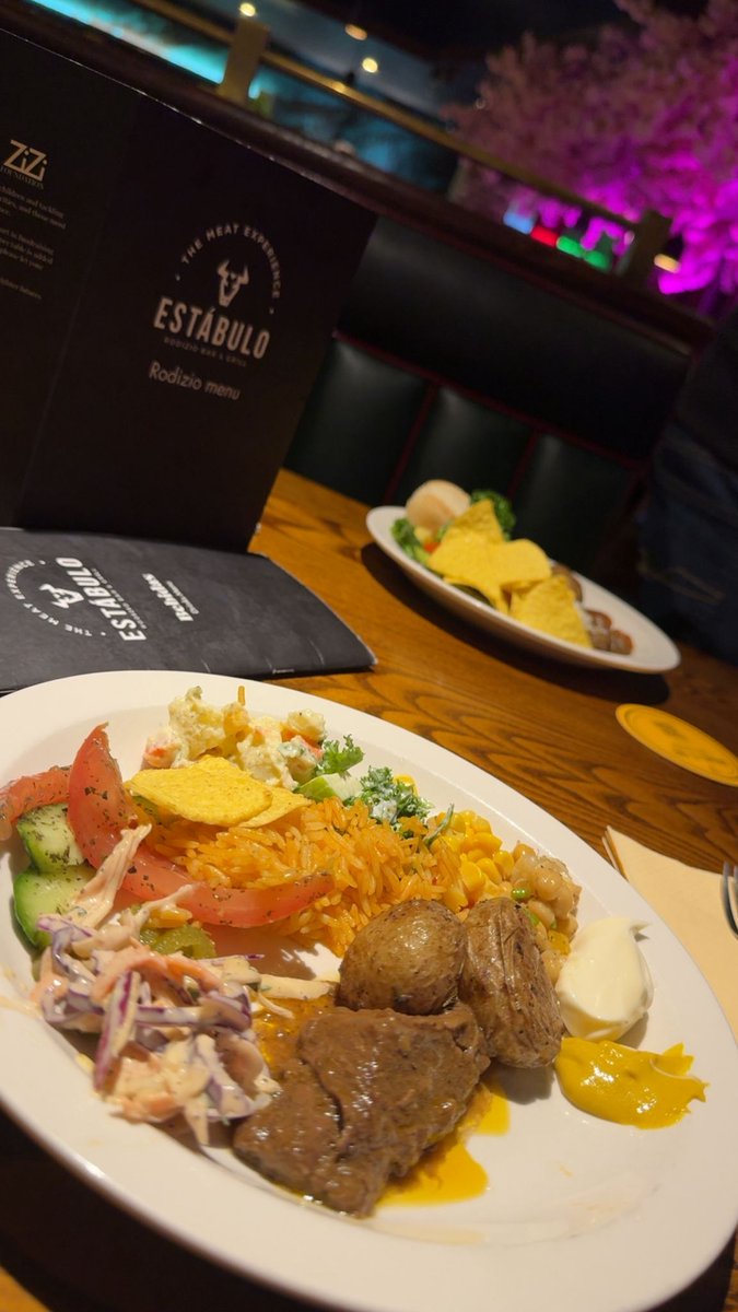 Ashley_Vtuber2's tweet photo. Simple moments, unforgettable flavors.
Estabulo — this place hits different🤤❤️ https://t.co/XHs2HDAOUZ