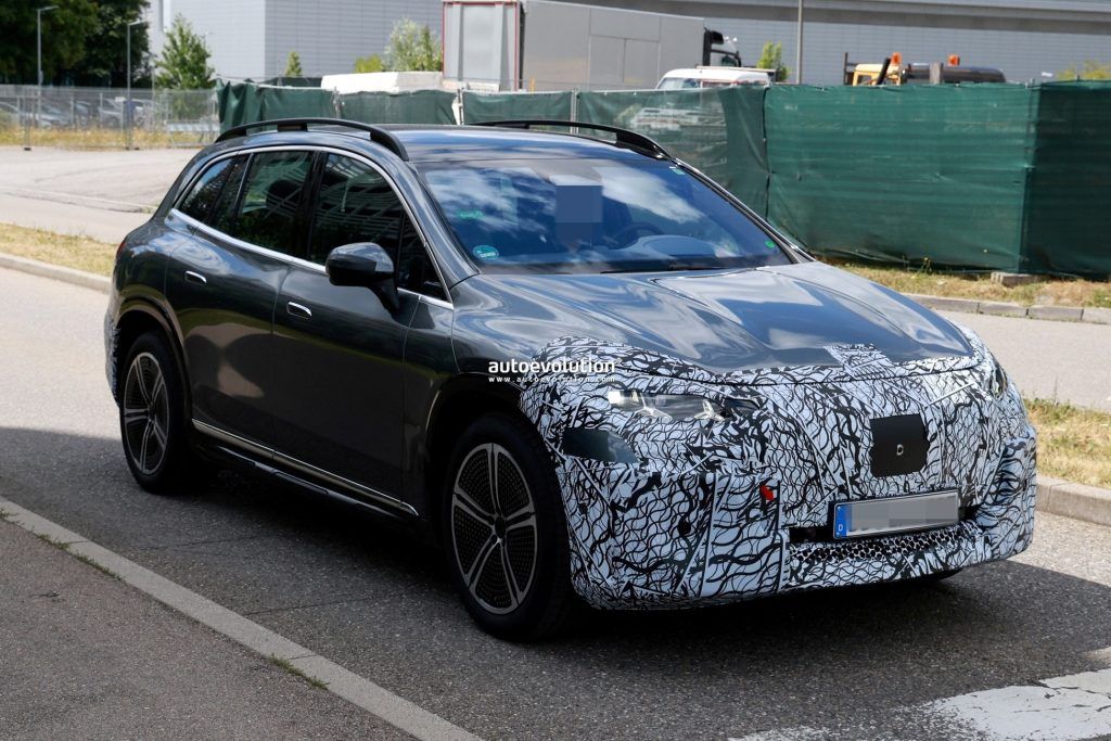 mahmadsohel's tweet image. 2027 Mercedes EQS Blends Innovation With Questionable Design Choices daxstreet.com/news/372469/20… #autoinnovation #electricvehicles #mercedes