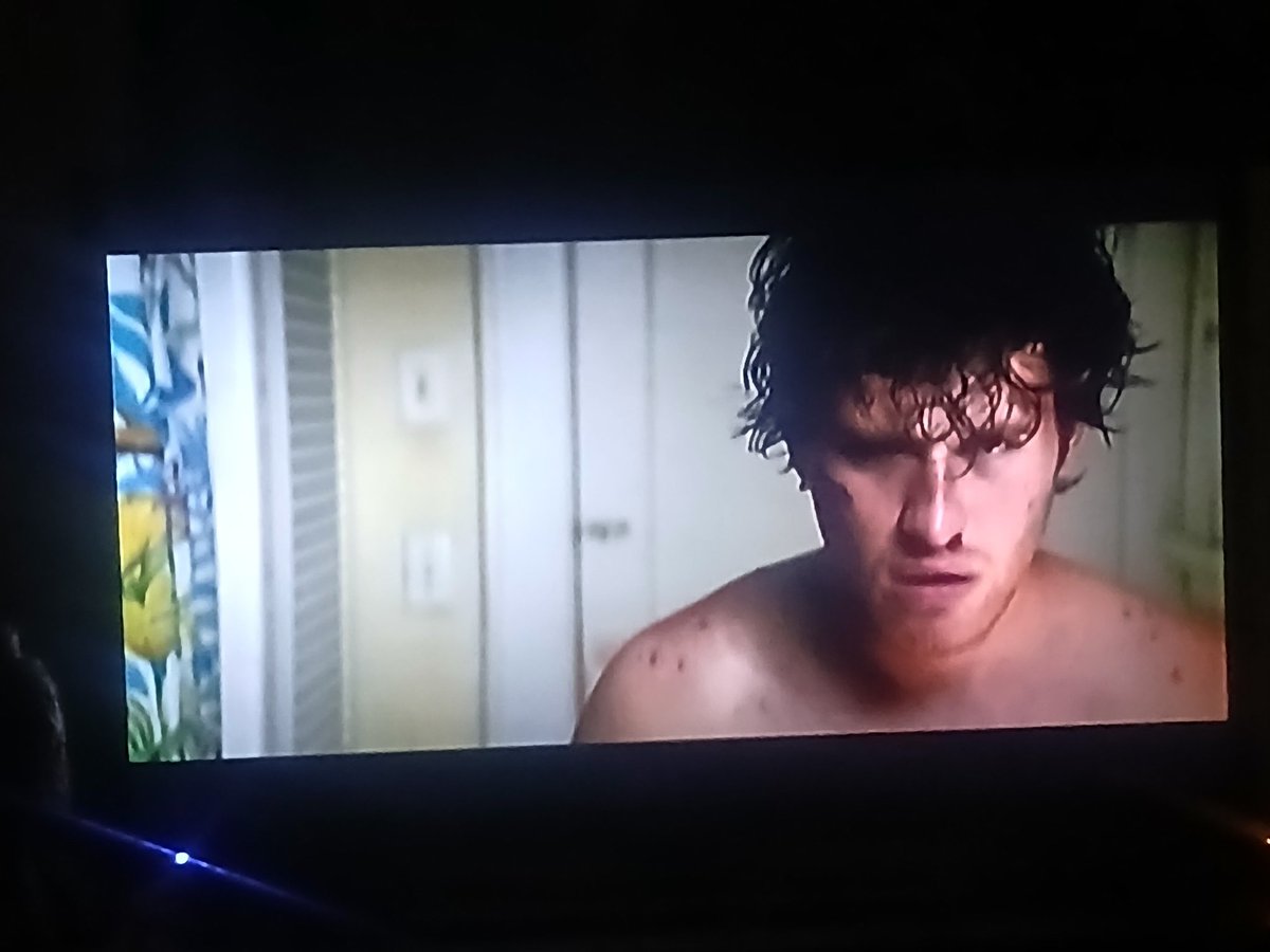nightcrawlingxx's tweet image. Now watching 🎃 #HalloweenEnds