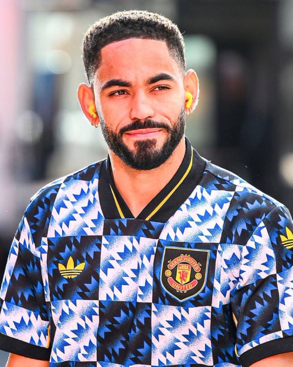 𝐅𝐚𝐧 𝟏𝟎 tweet media