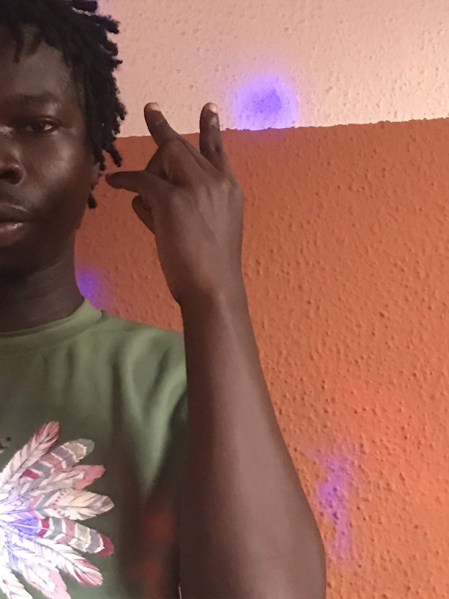 Whistlebankz's tweet image. Sleep Don Tease me like atook some pills 💊 #Conscious 🎧🎙