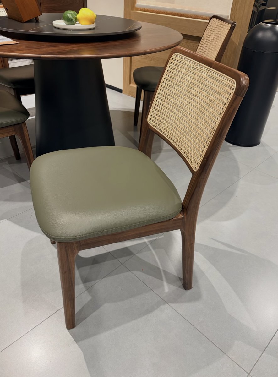 GVAwoodUSA's tweet image. Solid wood furniture brings warmth, balance, and quiet luxury into the home. Tables, sofas, beds, and cabinets create calm, refined interiors designed for comfort and everyday living. #table #sofa #bed