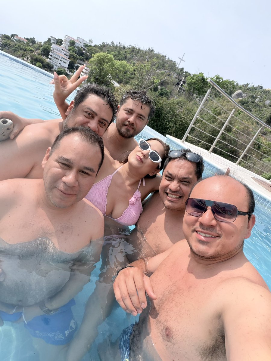 🍍Ana Y Alberto🍍 tweet media