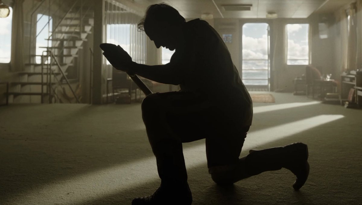 Deadline tweet media