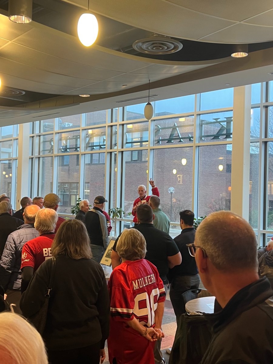 NewBobDaviesFB's tweet photo. Momentum keeps building at Hamline! 

5 new commitments this weekend from dynamic student athletes!

Plus the first annual "Piper Games" which brought together 100 football alums from the '60s to 2026! https://t.co/pX0DzyYlo1