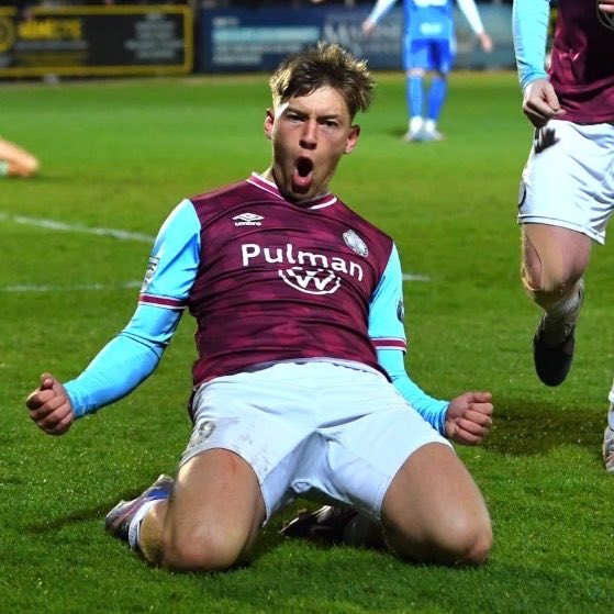SouthShieldsFC's tweet image. 🍿 You can now watch all the goals back on our YouTube channel! 

🔗 youtube.com/watch?v=LX2EU3…

📸 Kev Wilson

#SSFC #AlwaysReady