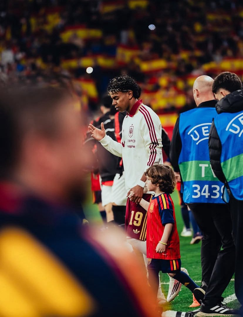 •6🇨🇮 tweet media