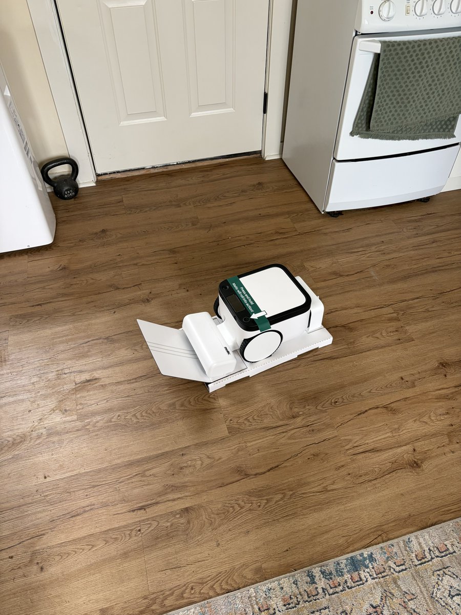 mylesjlambert's tweet photo. Got a second @maticrobots 

Our old Roomba got demoted to the guest house when we got the first Matic and has now been demoted to the trash can https://t.co/M1Vgo9JQqs