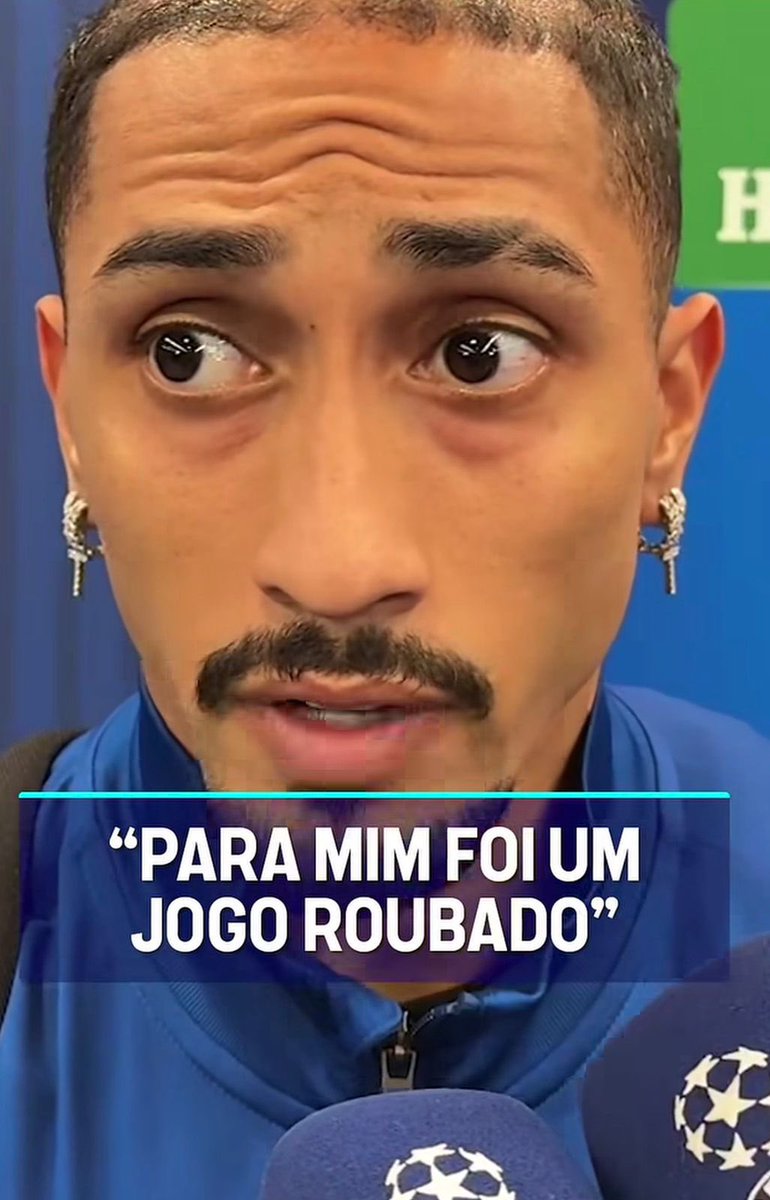 عمرو tweet media