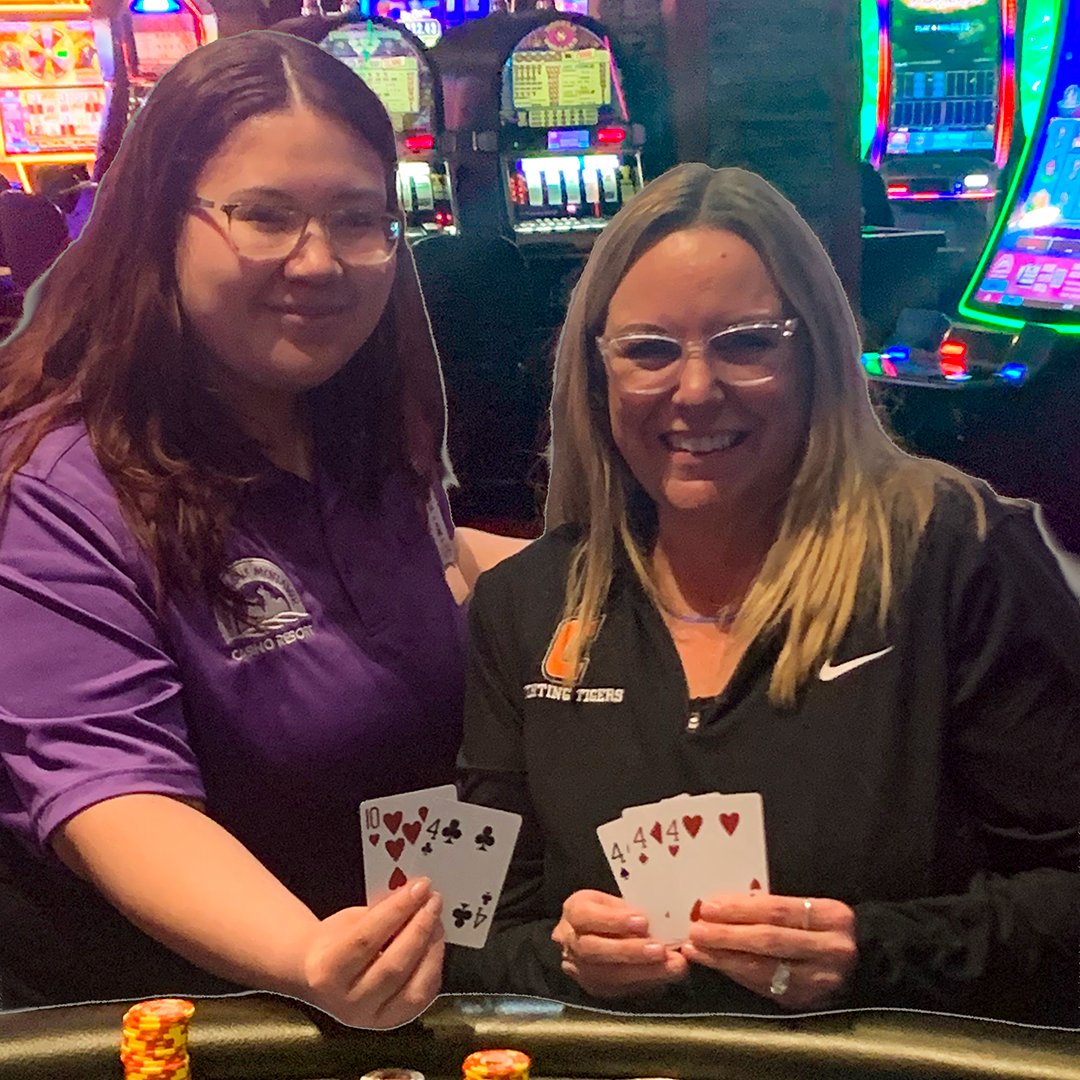 MohawkCasino's tweet image. We're celebrating #tablegamestuesday with Kristine and her Let It Ride 4 of a Kind winning hand!🃏  She walked away with a cool $1,180.00 win. Will you be our next big winner? bit.ly/4meXFjy #mohawkcasino #tablegames #letitride