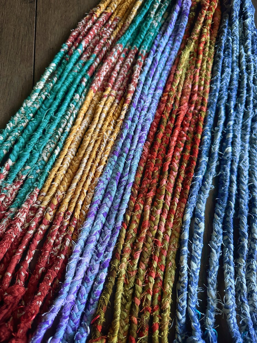 VividVivka 💜 tweet media