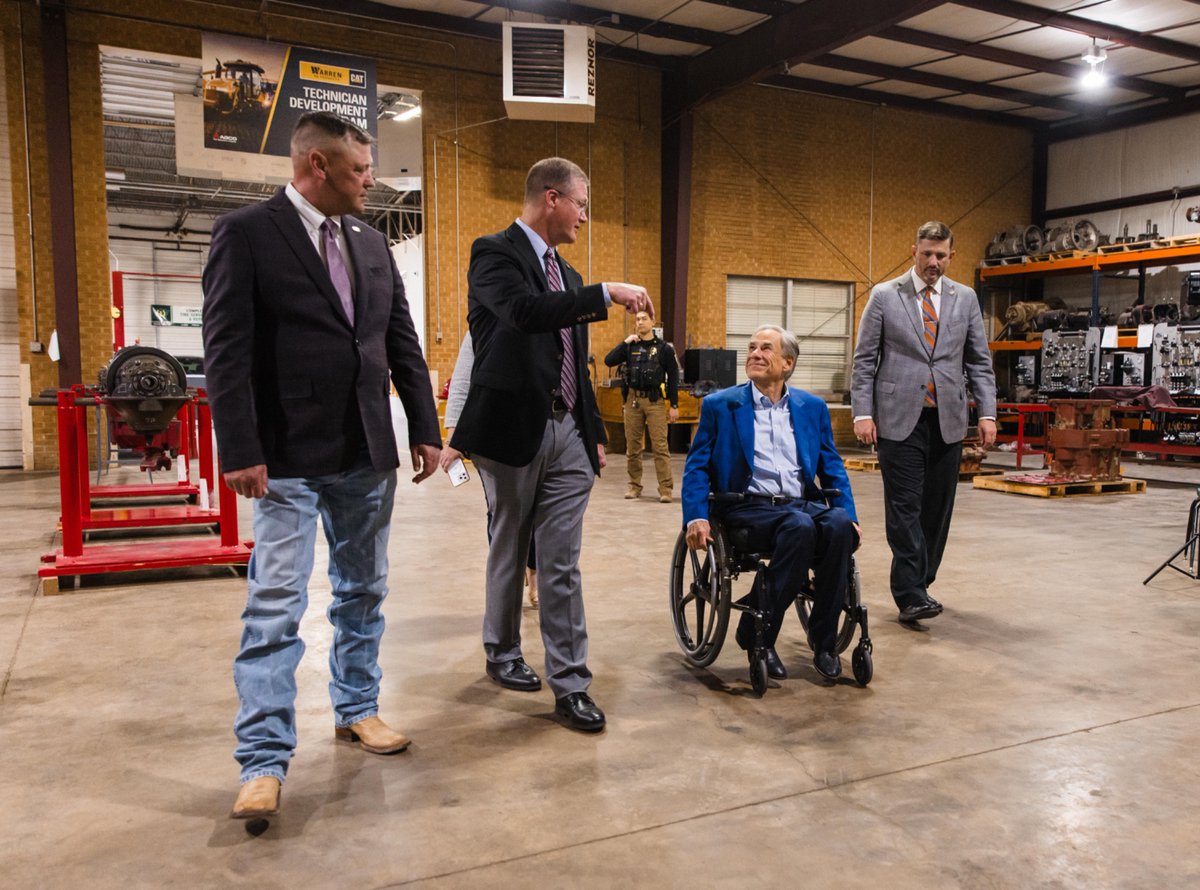 Governor Hot Wheels tweet media