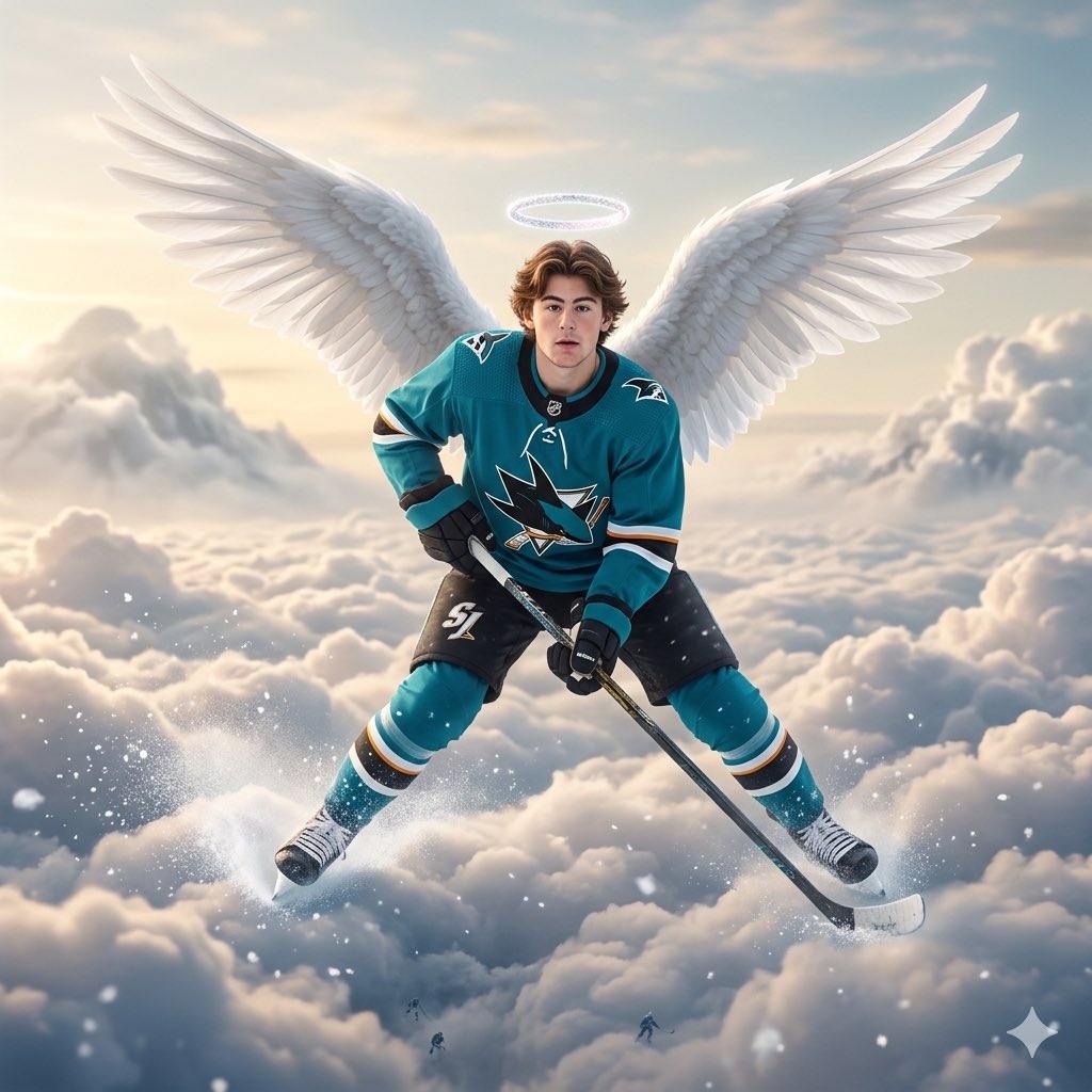 trestiburones's tweet photo. How Luca Cagnoni be looking to sharks fans heading into next season🙏 @SanJoseSharksPR https://t.co/DwOTM4qBsl