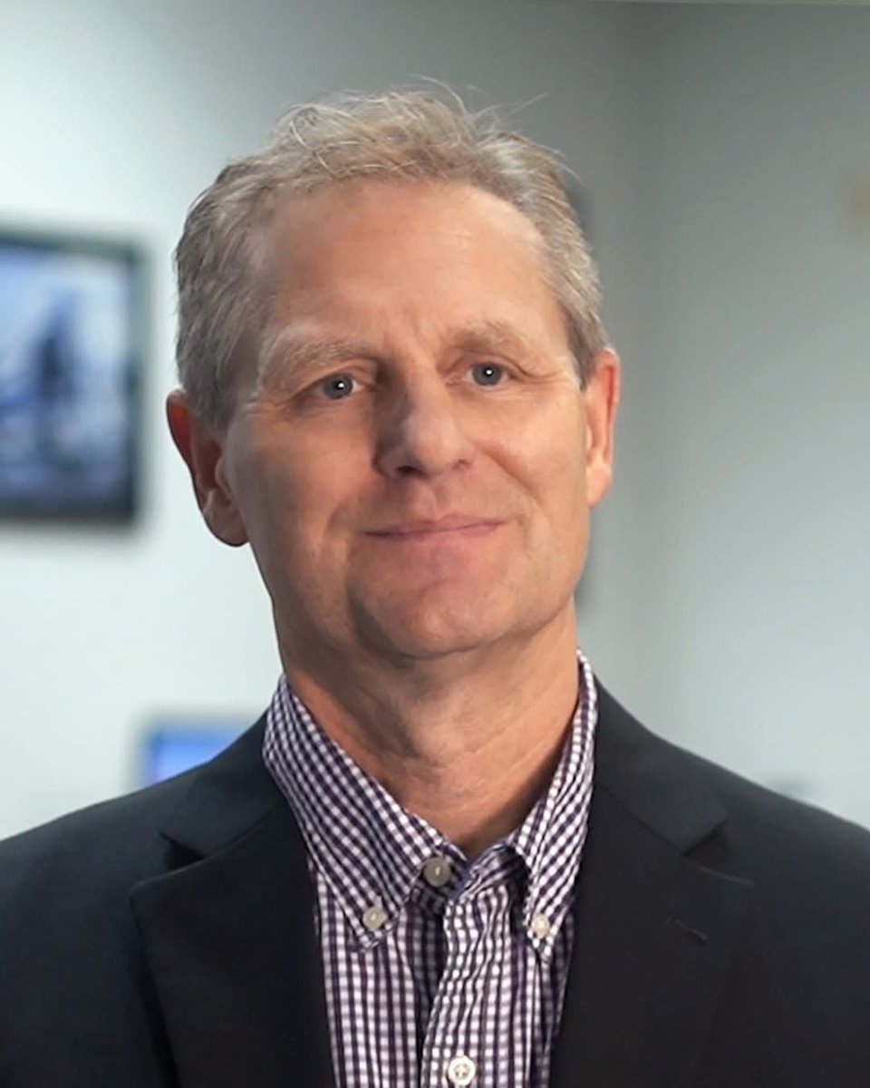 Loras College tweet media