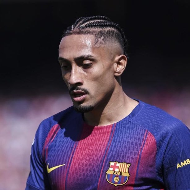 Somhiseremfcb's tweet photo. 🗣️Raphinha: “Para mí, fue un robo. No quiero hablar del arbitraje, pero jugamos extremadamente bien, el Atlético cometió no sé cuántas faltas, y el árbitro no mostró ni una sola tarjeta amarilla. Lo que realmente quiero entender es sus criterios hacia el Barcelona” https://t.co/UKJ1Xf0kSC