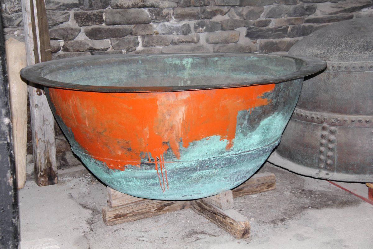 GalleryVictoire's tweet image. Whale processing equipment from colonial times, shown in the Nanortalik Open Air Museum, Greenland. This cooking pot would turn whale blubber into oil, #kitchen