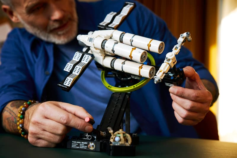 lorriog's tweet photo. I love how Lego isn't even trying to market this one to kids. It's targeted specifically to @Srasgon 
Project Hail Mary 11389 | LEGO® Icons | Buy online at the Official LEGO® Shop US https://t.co/7j6mgW0RjB