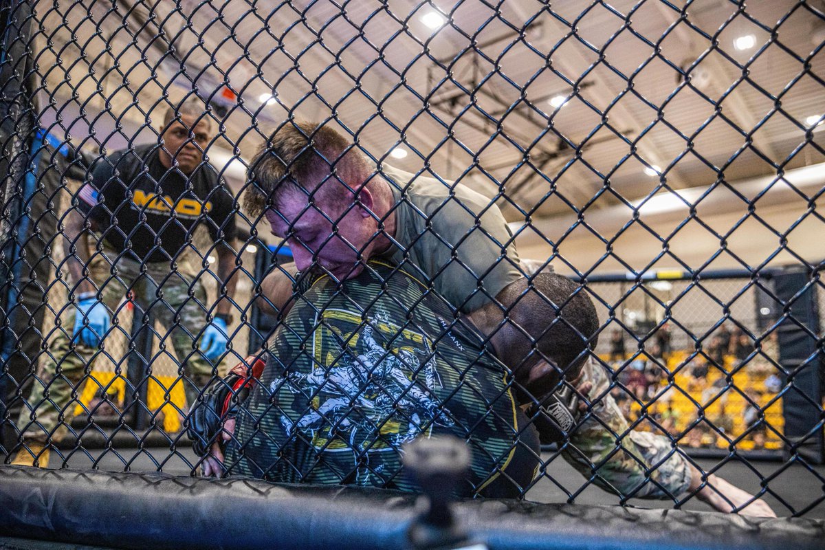 MCoEFortBenning's tweet image. 🚨 #LacerdaCup2026 
𝐂𝐨𝐧𝐠𝐫𝐚𝐭𝐮𝐥𝐚𝐭𝐢𝐨𝐧𝐬 𝐭𝐨 𝐭𝐡𝐞 𝐭𝐞𝐚𝐦 𝐟𝐫𝐨𝐦 𝐭𝐡𝐞 𝟏𝟎𝟏𝐬𝐭 𝐀𝐢𝐫𝐛𝐨𝐫𝐧𝐞 𝐃𝐢𝐯𝐢𝐬𝐢𝐨𝐧 for winning the championship trophy 🏆.
.
.
.
📸 See the hits here: 🔗 fortbenning.smugmug.com/Ceremonies-and…