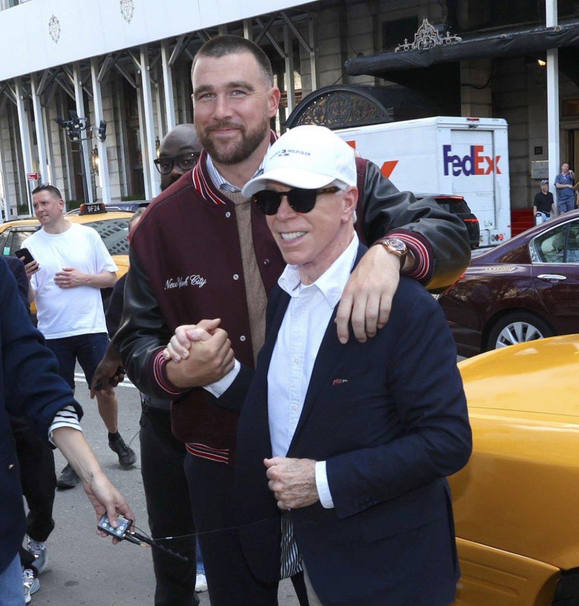 87KillaT tweet media