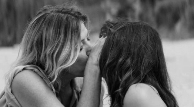 فيروز tweet media