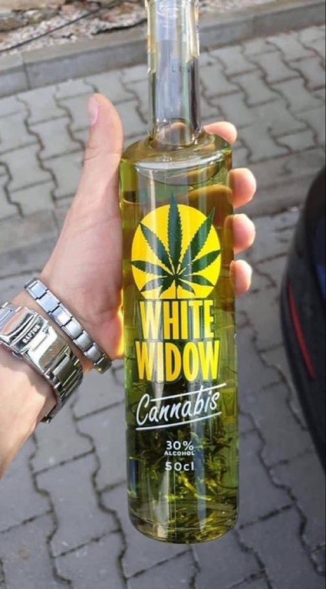 Stoner Barbie tweet media