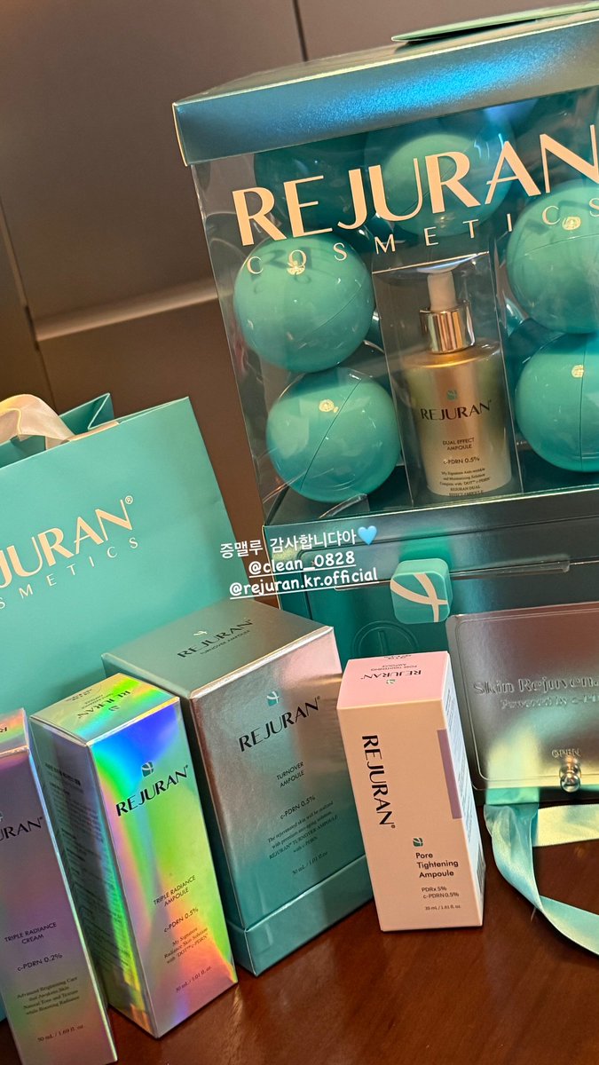 brasilioi's tweet image. Sejeong mandou alguns produtos da Rejuran para Mina.

“Muito obrigada🩵”
“Muito fofo, sério 🩵 Muito obrigada Kim Clean unnie 😘”

#KANGMINA #강미나 #김세정 #KIMSEJEONG