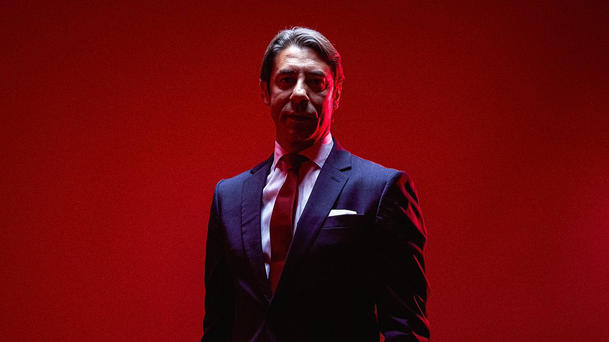 Dream Living, empreendimento de luxo em Carnaxide ligado a Rui Costa, acumula três processos judiciais por atrasos nas entregas. 

Luís Mendes, ex-vice-presidente do Benfica, recorreu à justiça para recuperar €500 mil emprestados à empresa.