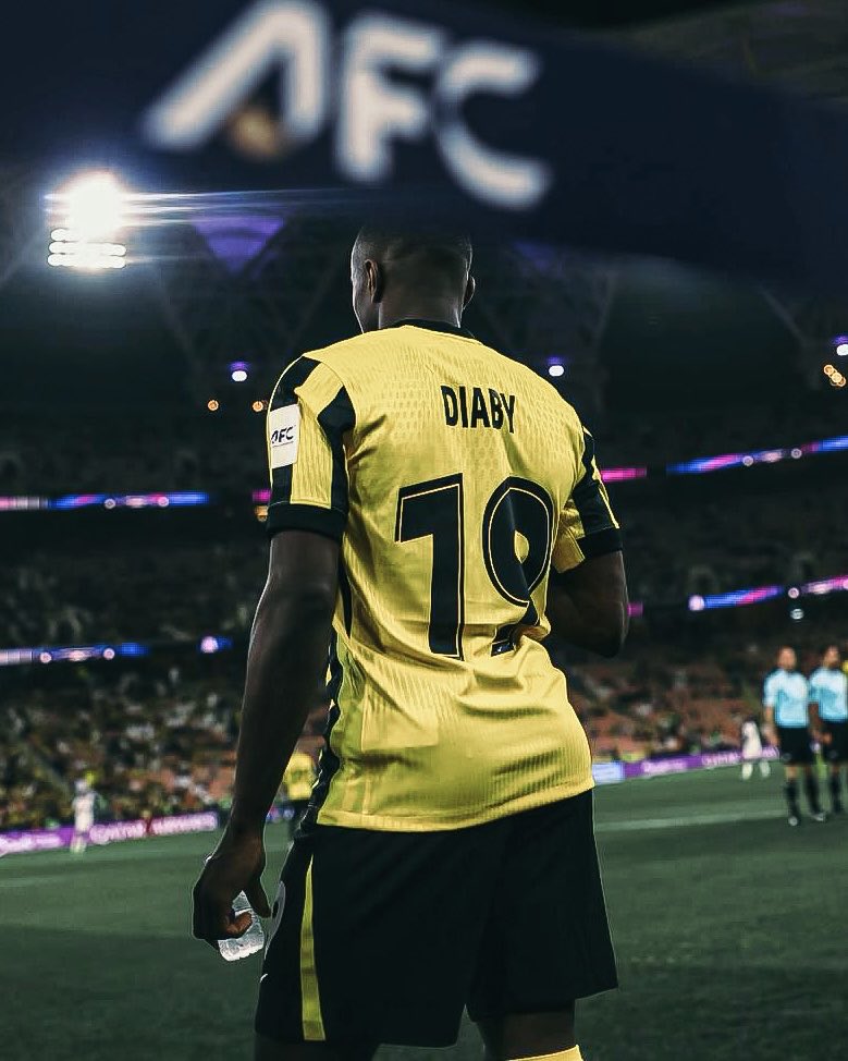 Moussa Diaby tweet media