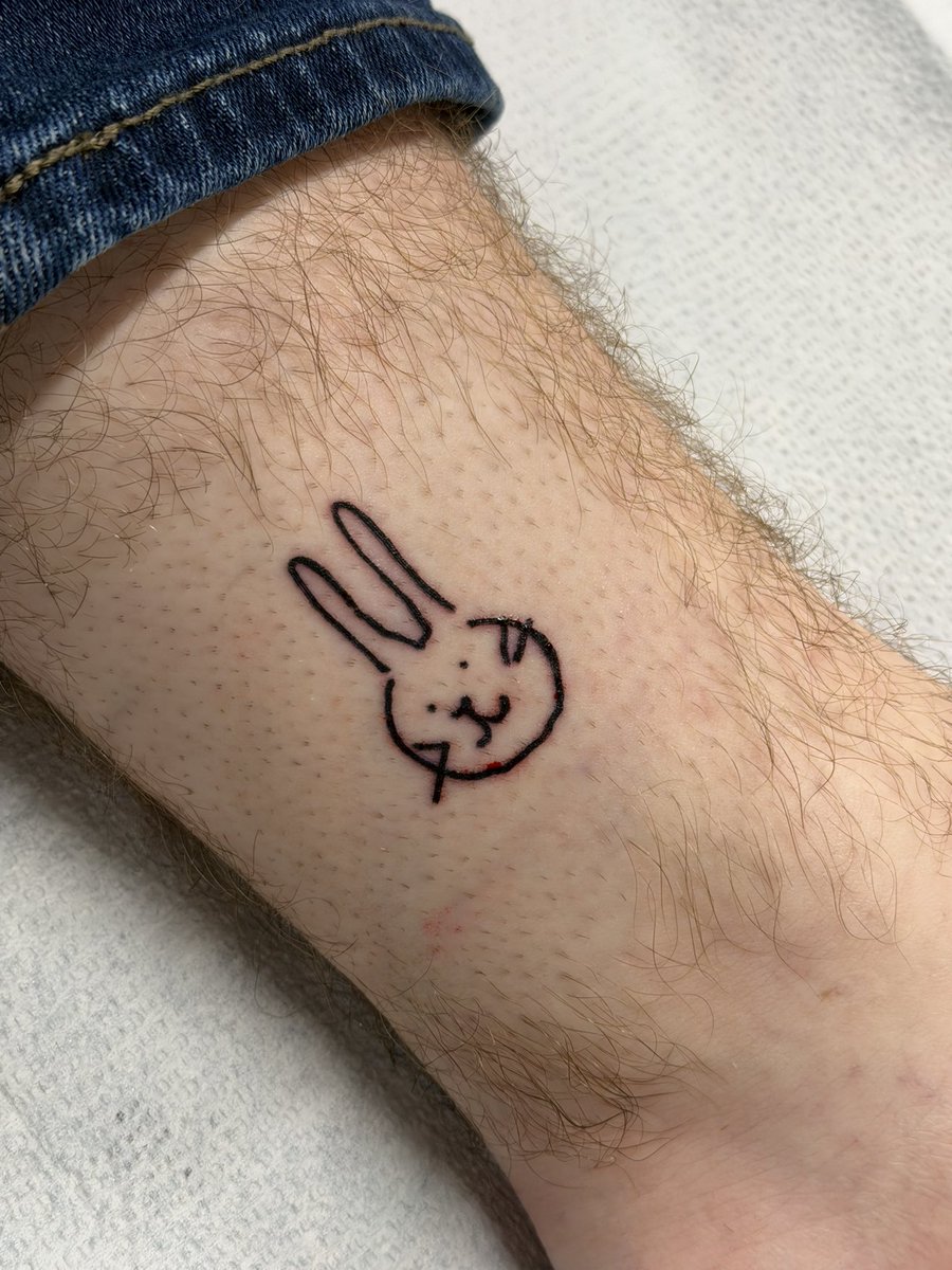 daniel 𖤐 tweet media