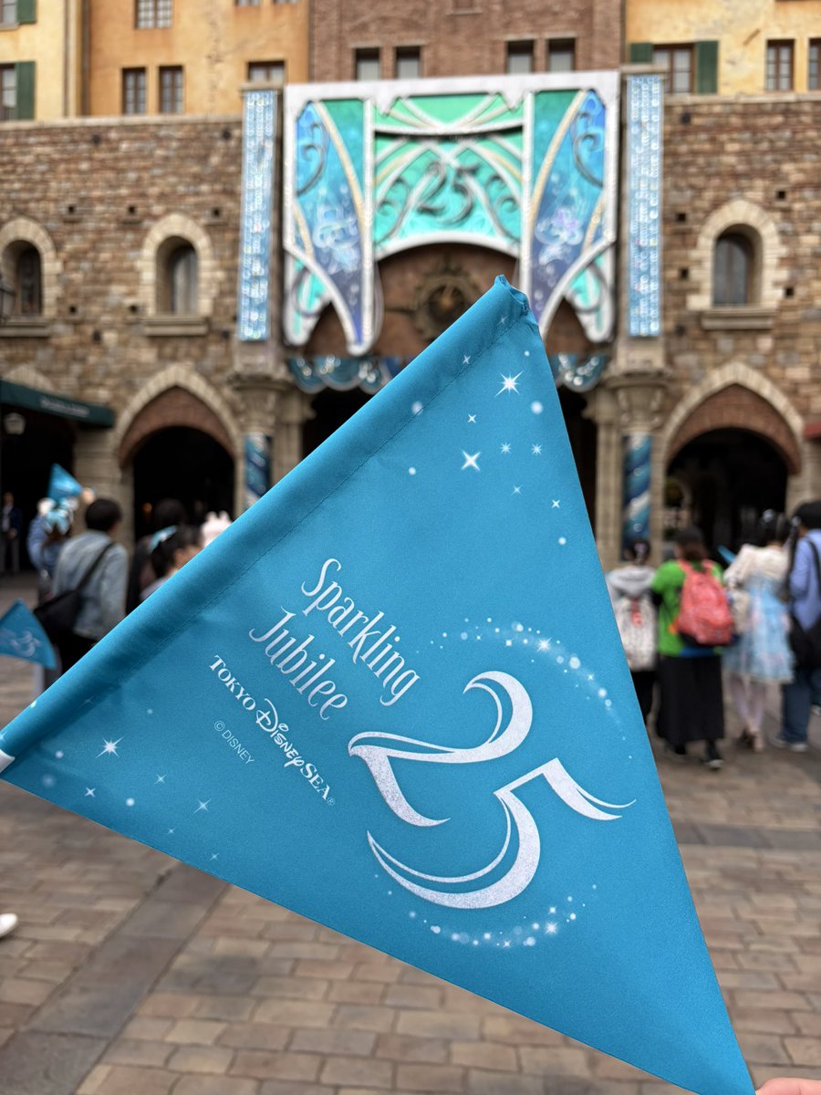 Lizzie_1127's tweet image. フラッグをもらえました🚩🩵✨