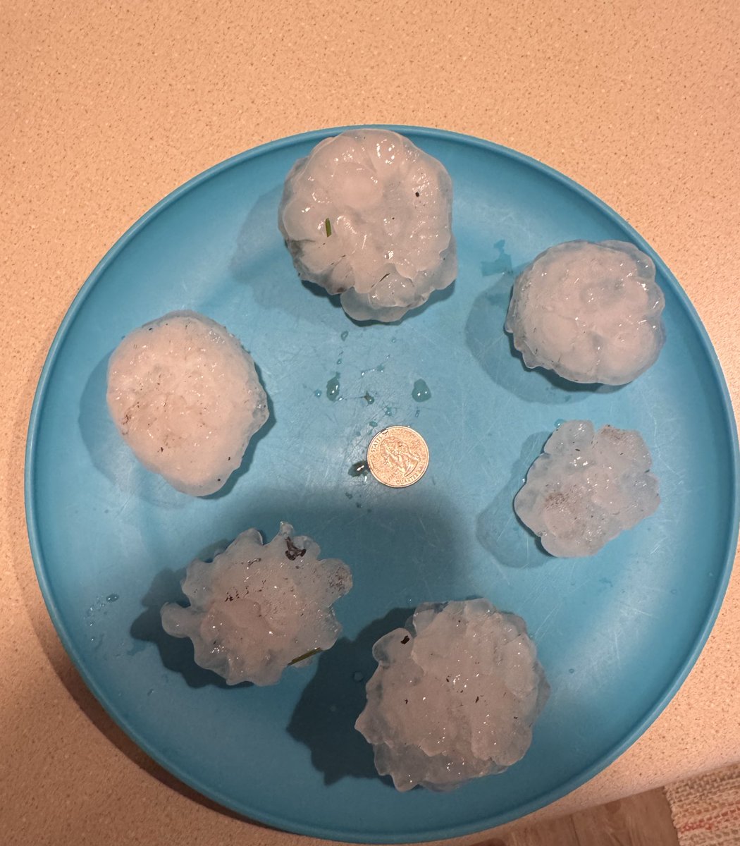 tyler_frasher's tweet photo. @KCRG_FirstAlert just north of independence https://t.co/0img4HdgLo