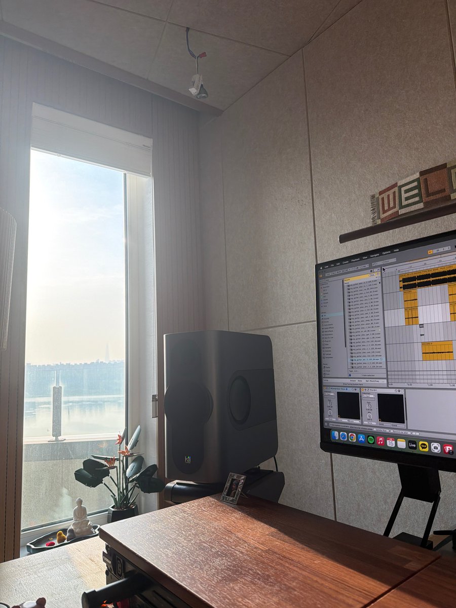 woowonjaebr's tweet image. 🫧 Woo’s bubble | 14.04.26

“Bom dia”

#woo #woowonjae #우원재