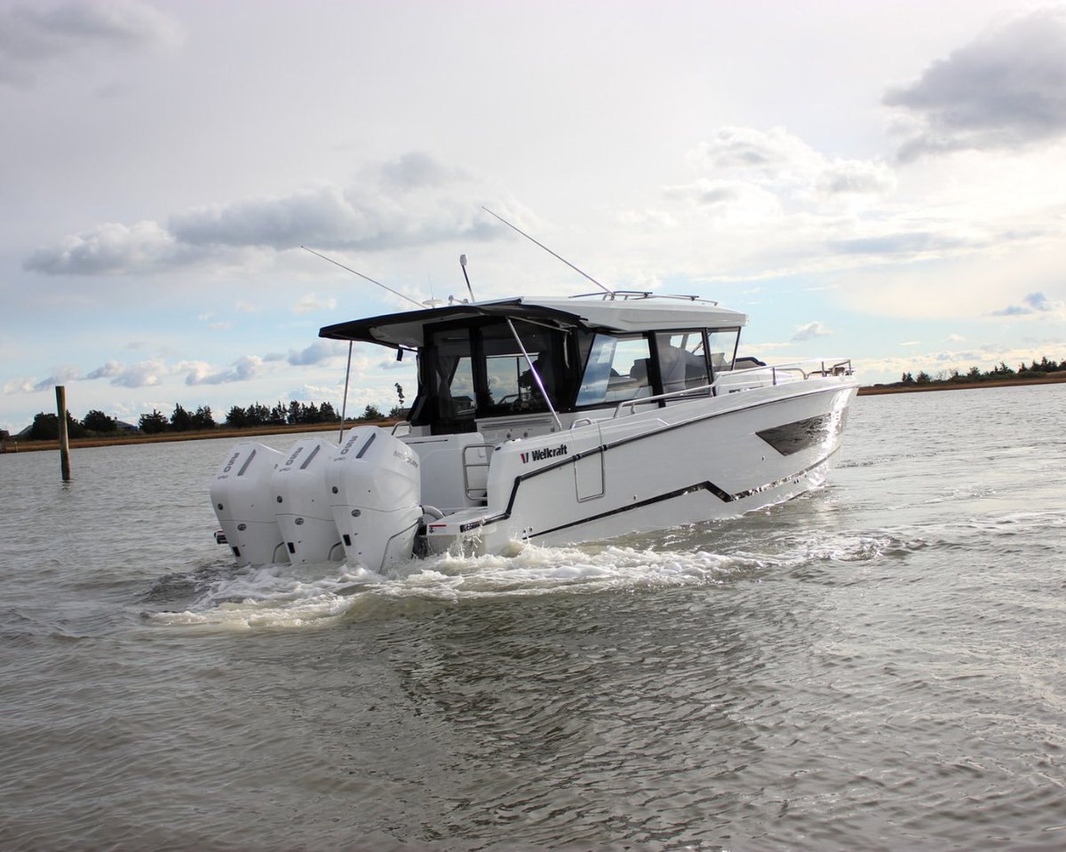 🚤 See her in person at the #CTSpringBoatShow with #HarborsideMarina &amp; Yacht Sales. The 2026 #Wellcraft 38 Explorer brings a different approach to offshore boating. To view all boats and vendors exhibiting at this year’s show, visit bit.ly/411NyF0