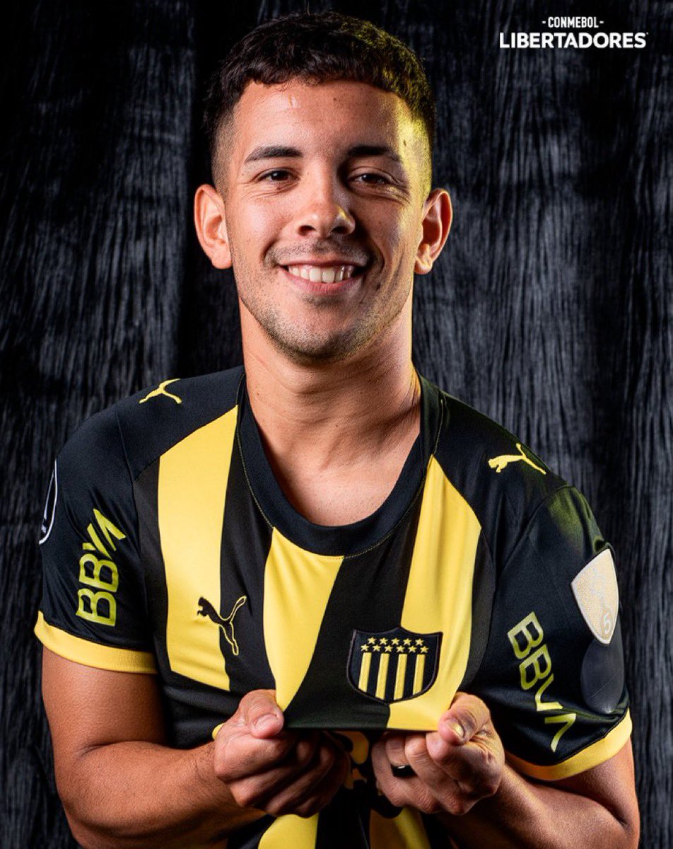 Nos quedamos sin nuestro gran jugador para lo que queda.
El que siempre la quiere, va para adelante, juega, hace jugar y no falta nunca, lo tienen que romper, como en la pasada y esta
Ahora sí vamos a ver lo que es jugar sin Leo.
Y lo veremos volver, más fuerte, porque así es él.