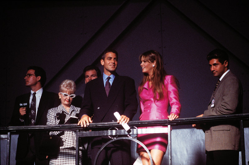 Bruce Wayne tweet media