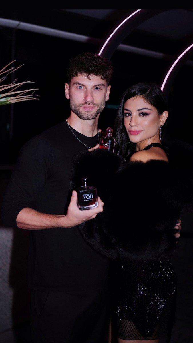 🔮 LINK A LA SERIE DE ROSI 🔮 tweet media