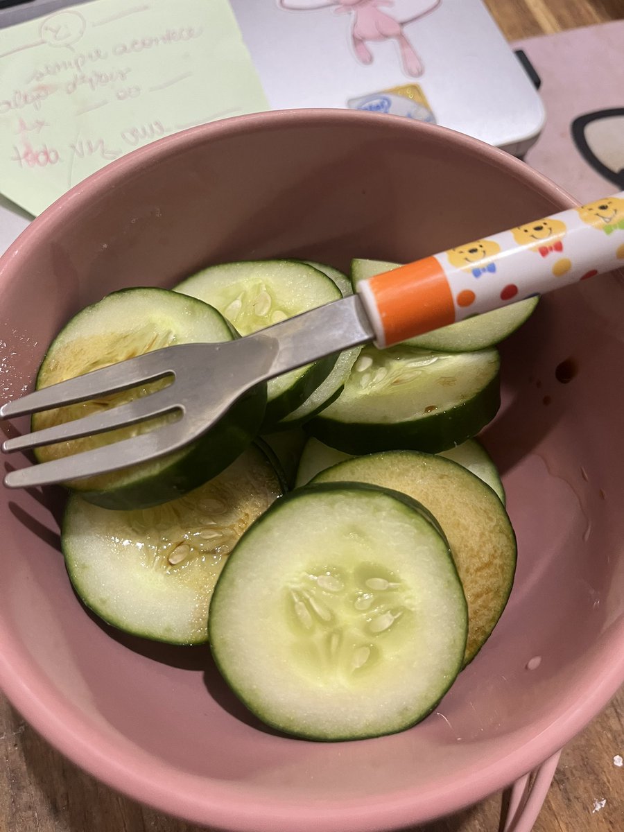 lizz🐁 gordinha mas ta bom tweet media