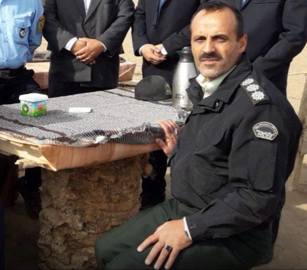 اکبر به فارسی tweet media