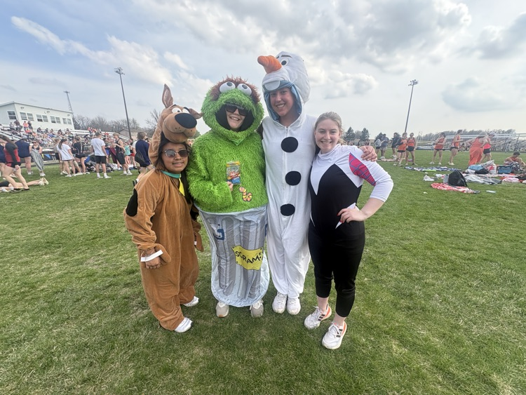 WakefieldTroja1's tweet photo. What's better than a throwers relay? Throwers relay in costume. 

Top 10 picture social has been sent this year. 🏃‍♀️🏃‍♂️💨 https://t.co/W030p2iBKU
