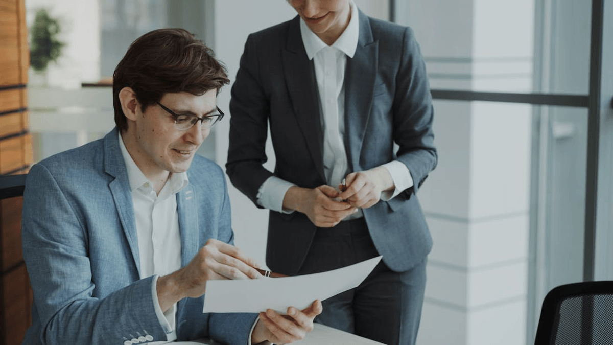 GYLCPA's tweet photo. Performance reviews often spark awkward talks with little change—not the concept’s fault, but poor execution. This article covers common failures and how to build a system that improves accountability, cuts turnover, and gives leaders better insight: https://t.co/rqDmftd7Op https://t.co/DrSFq7q39l