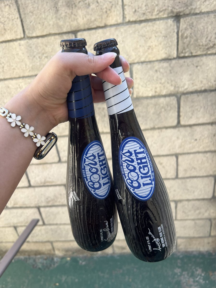 e - Kayla Shoemaker WS CHAMP 💙 tweet media